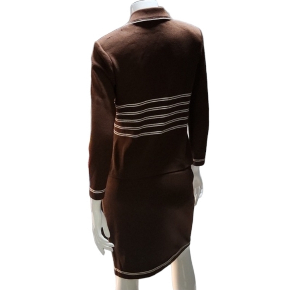 St John Vintage Brown Women's Skirt Suit Set With Gold Detail - Picture 5 of 6